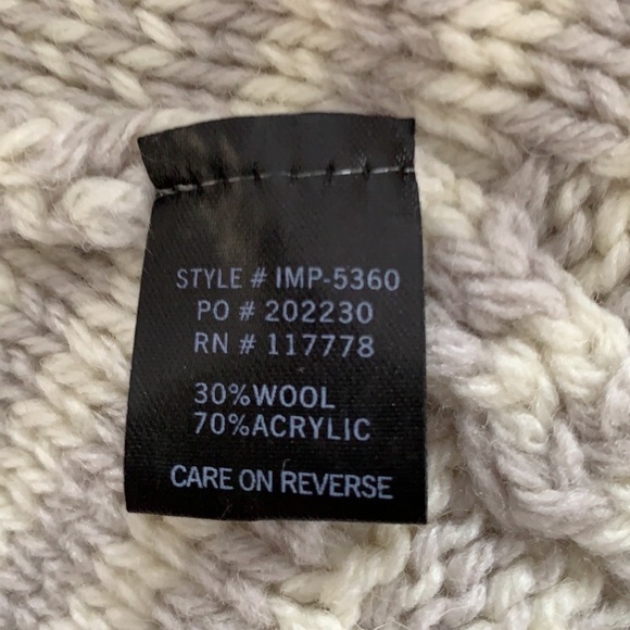 Gray Aztec Pattern Cardigan - Picture 5 of 6